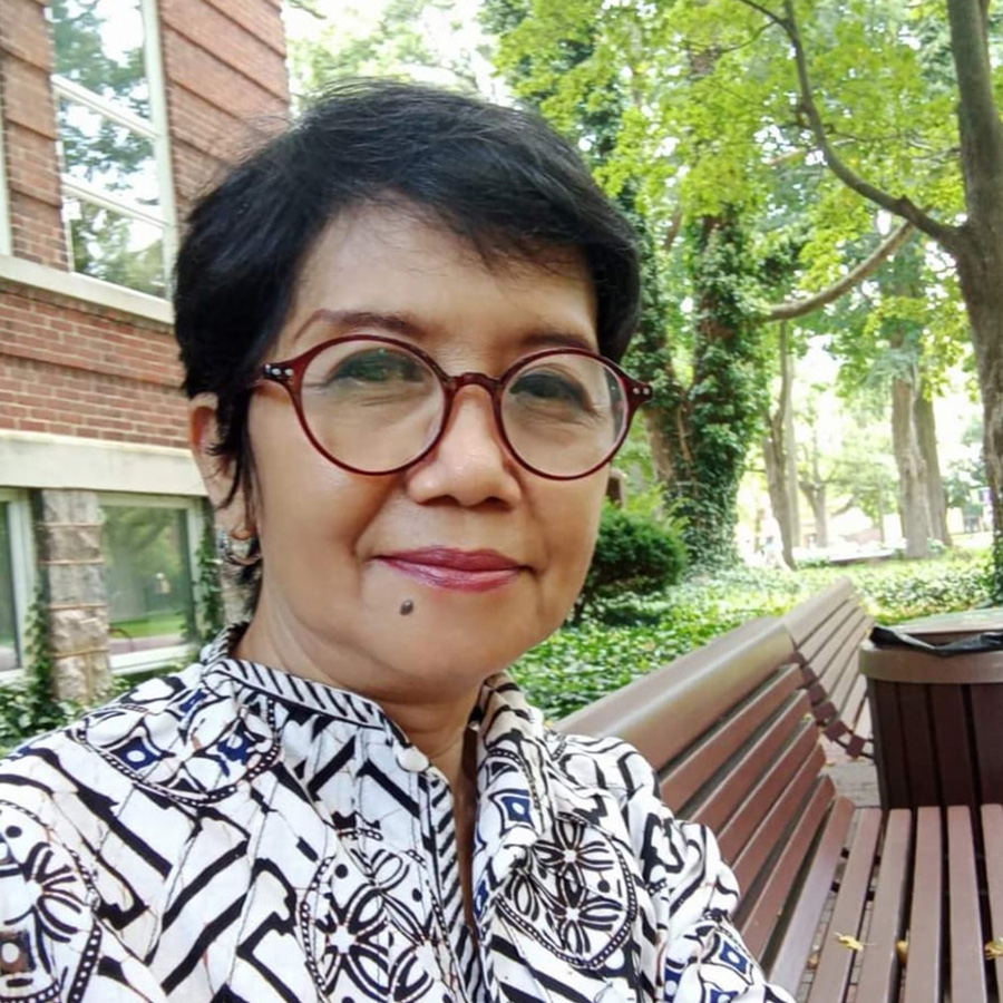 Dra. Endah Setyowati, M.Si., MA