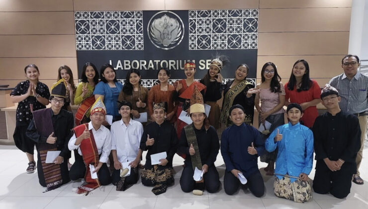 Gamelan Group from the Faculty of Theology UKDW Shines in the 24-Hour Menabuh Performance at ISI Yogyakarta